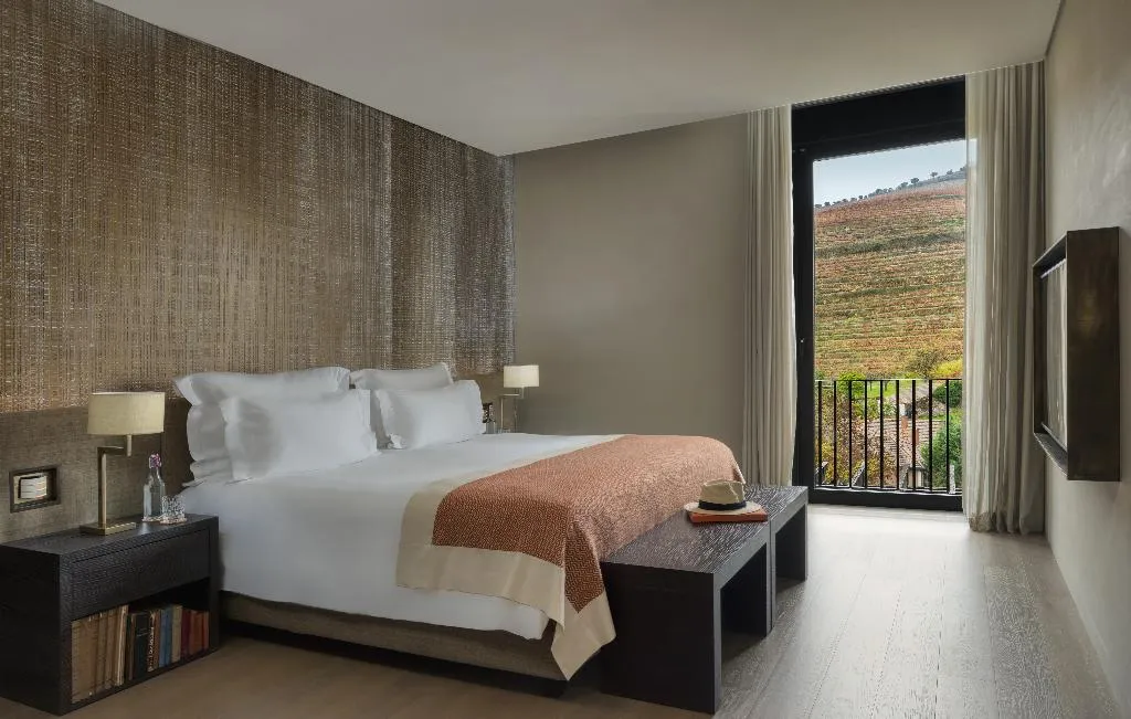 SUITE STANDARD Room, Six Senses Douro Valley, Porto