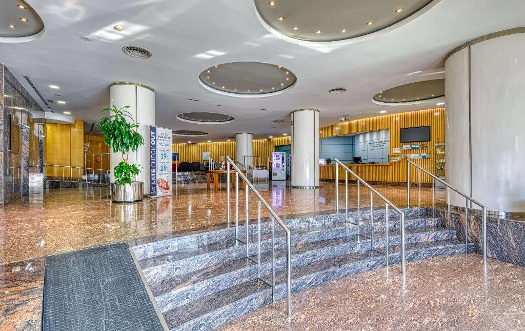 Lobby, Senator Parque Central Hotel, Valencia