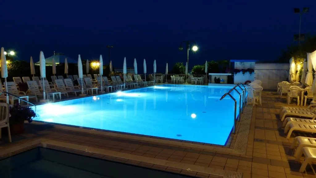 Pool, Oxford, Venice