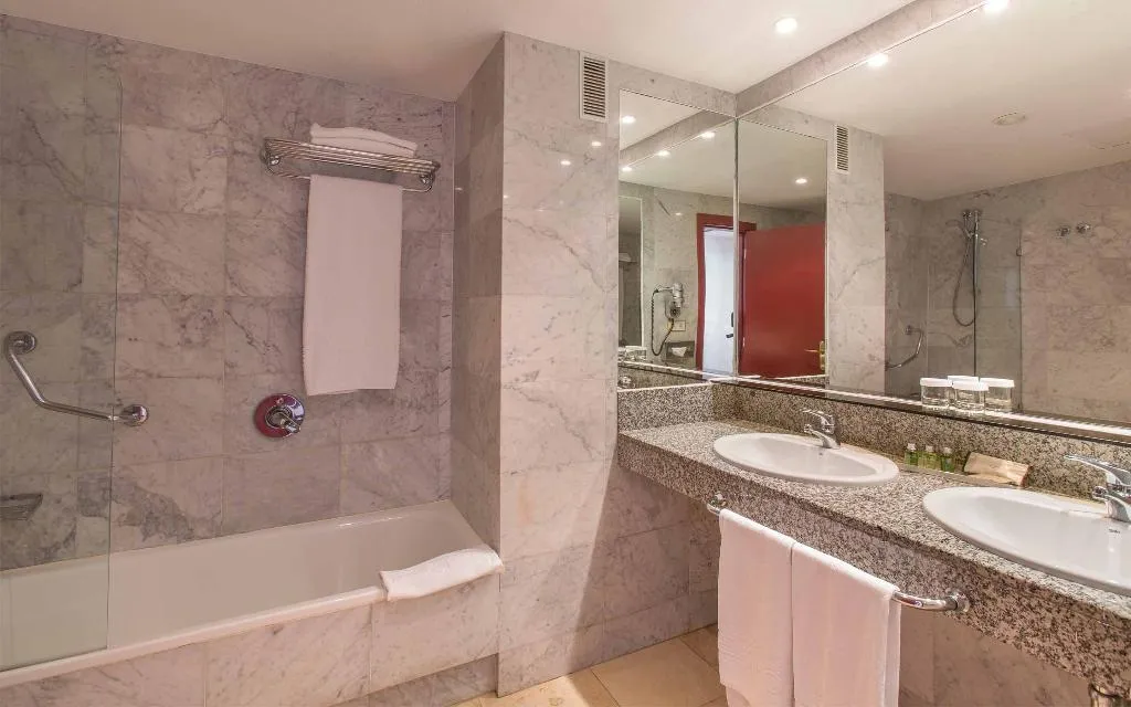 Double or Twin CAPACITY 3 Room, Cleopatra Palace Hotel, Tenerife