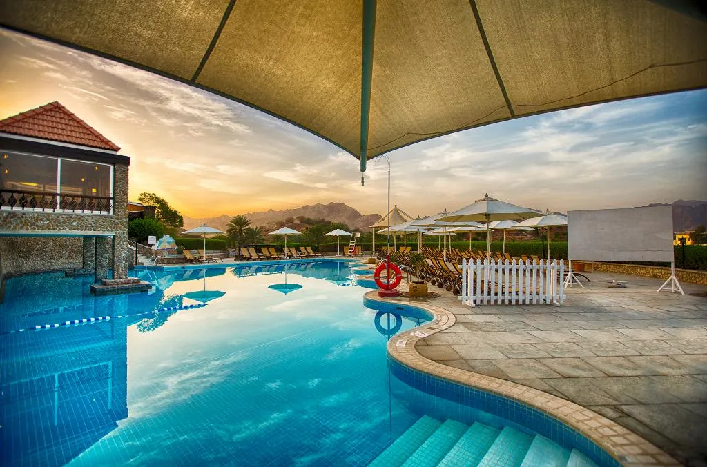 Pool, JA Hatta Fort Hotel, Dubai