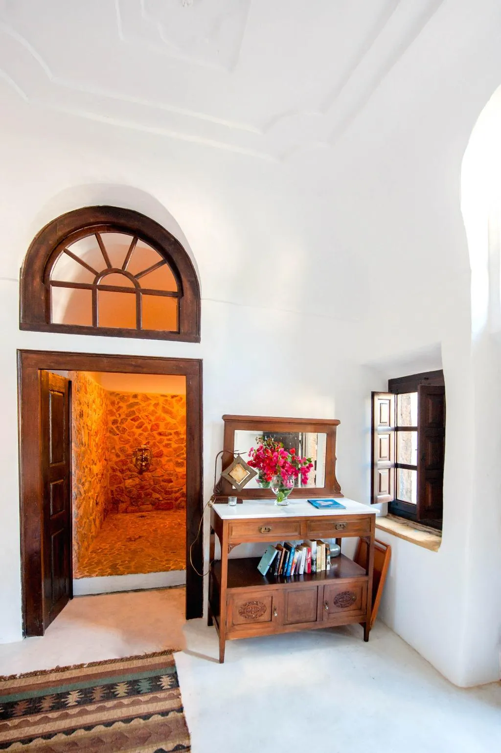 VILLA THREE BEDROOMS WITH PRIVATE POOL Room, Santorini Heritage Villas & Mansions, Santorini