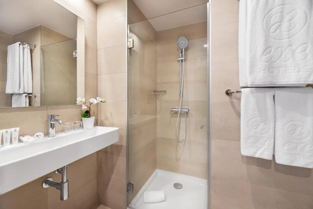 Double or Twin STANDARD Room, Dorma Saldanha, Lisbon