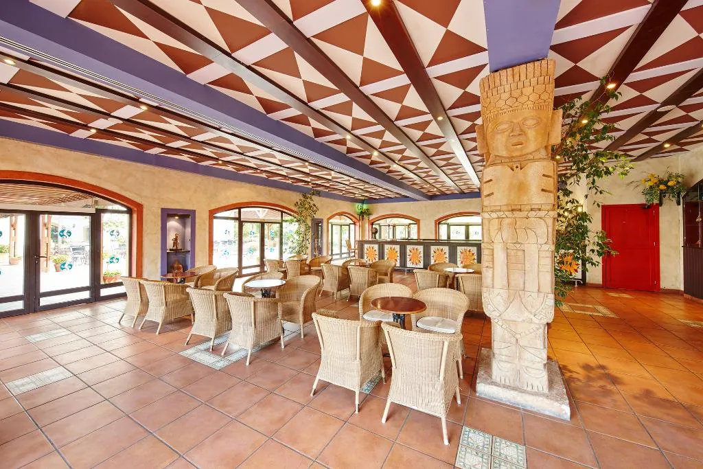 Bar, PortAventura El Paso + Ticket Included, Costa Dorada