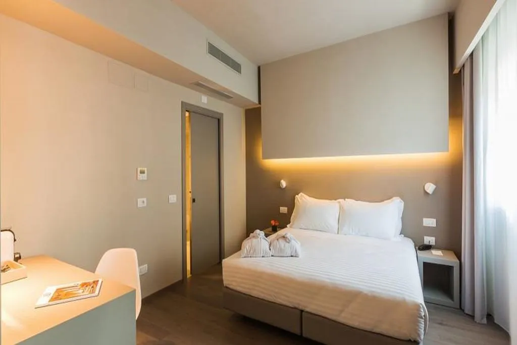 DOUBLE SUPERIOR Room, Hotel Glance In Florence, Florence