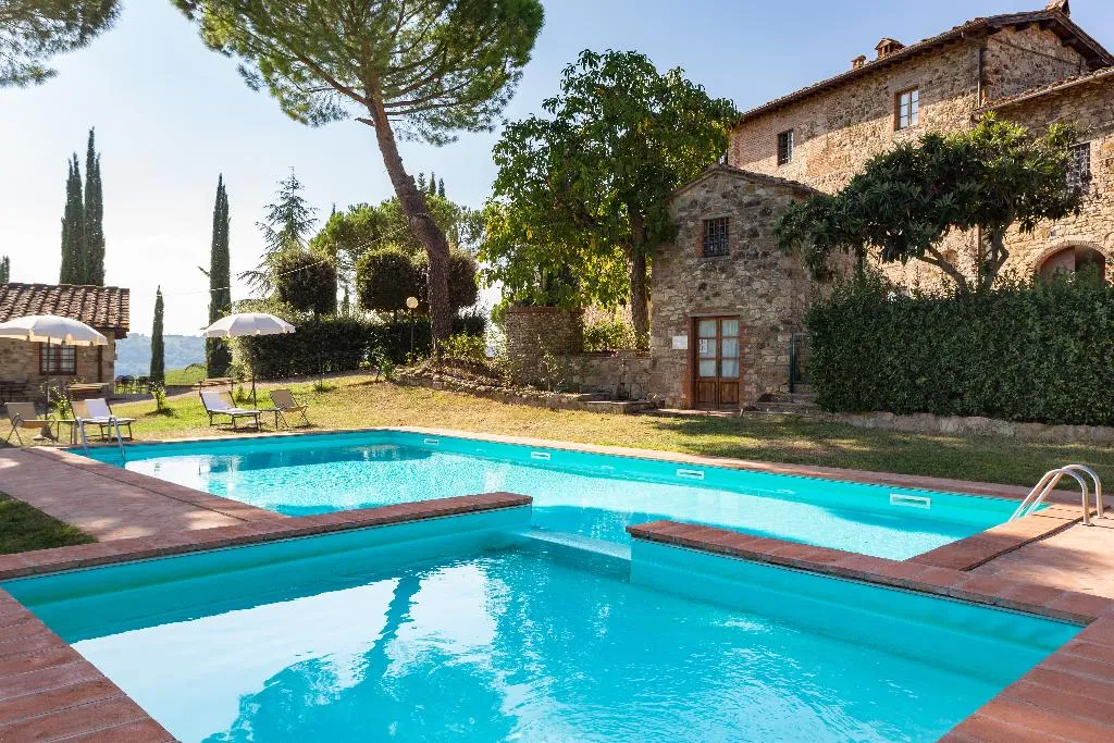 Pool, Fattoria Pratale, Florence