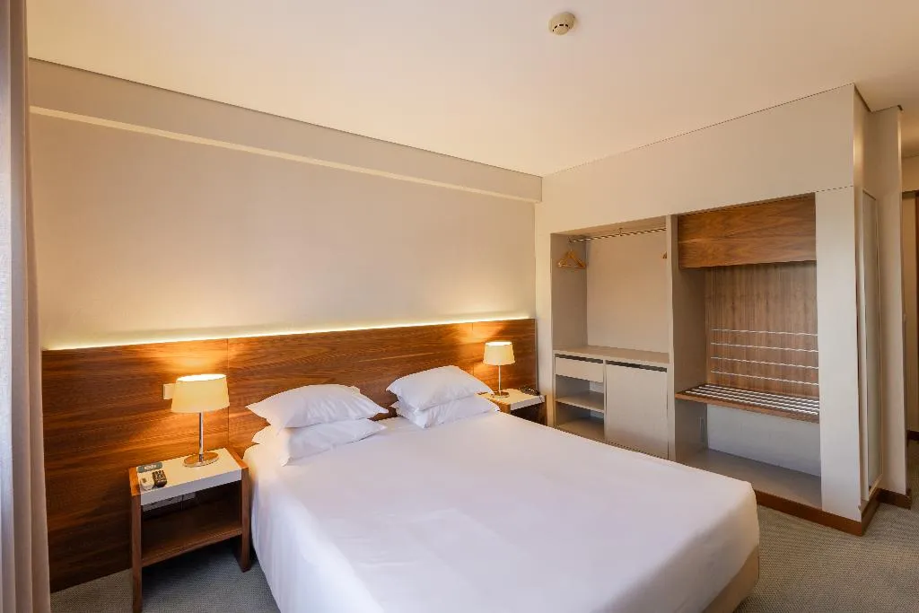 Double or Twin CITY VIEW Room, Navarras, Porto