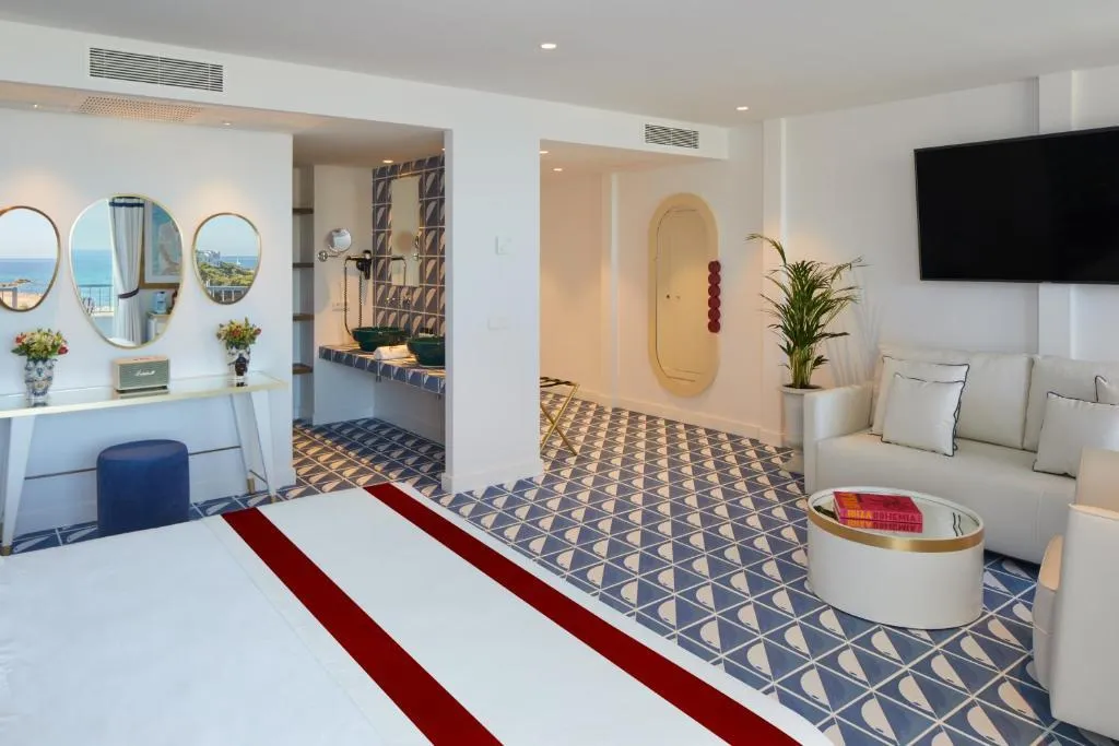SUITE SEA VIEW WITH TERRACE Room, Hotel Mongibello Ibiza, Ibiza