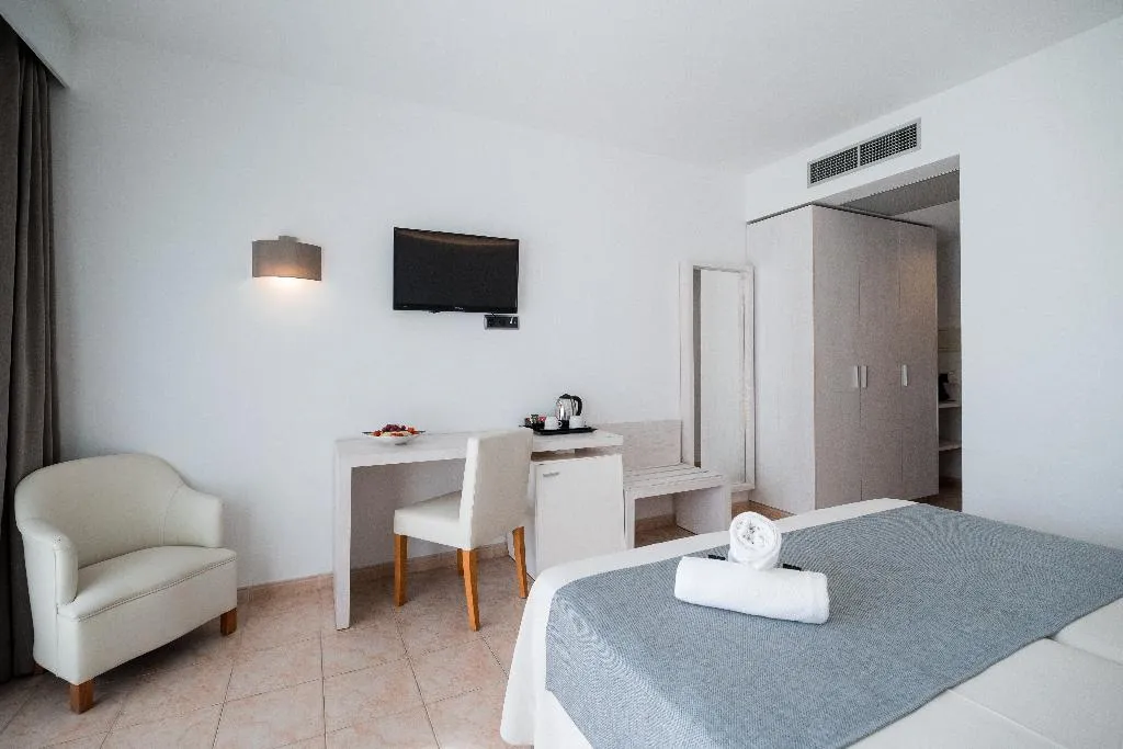 Double or Twin STANDARD Room, Sagitario Princesa Playa, Menorca