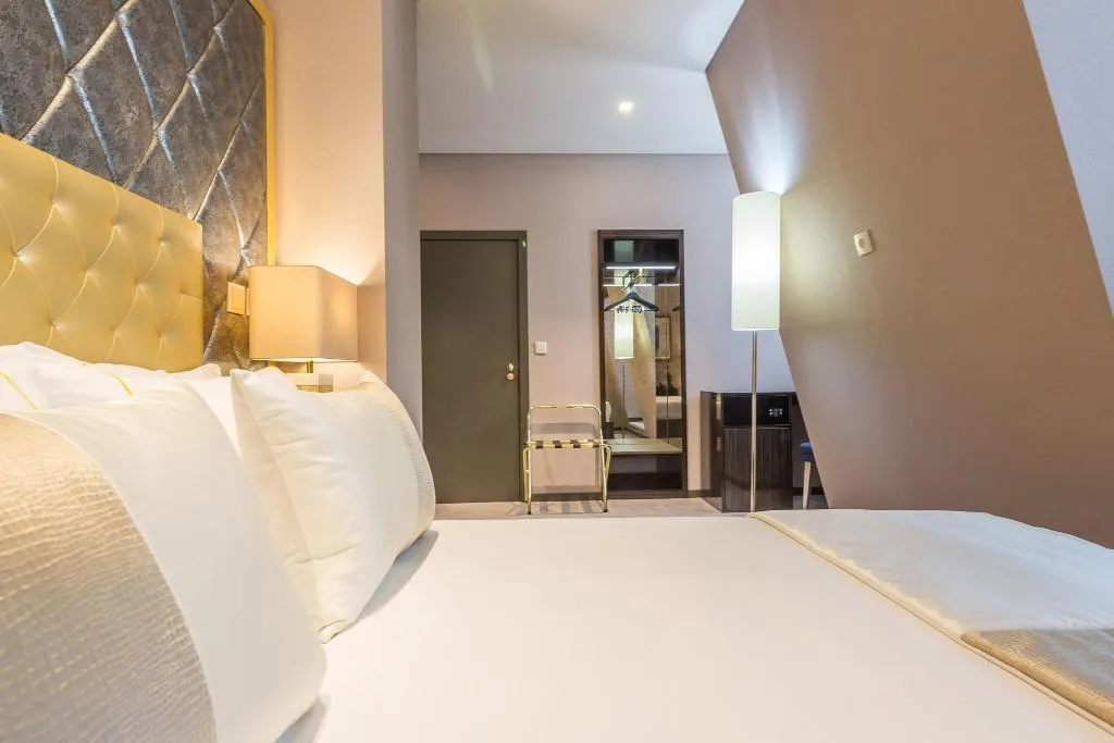DOUBLE STANDARD Room, Meraprime Gold Design Hotel, Lisbon