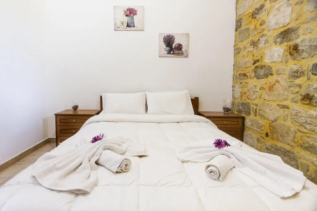 Room, Agarathos, Crete
