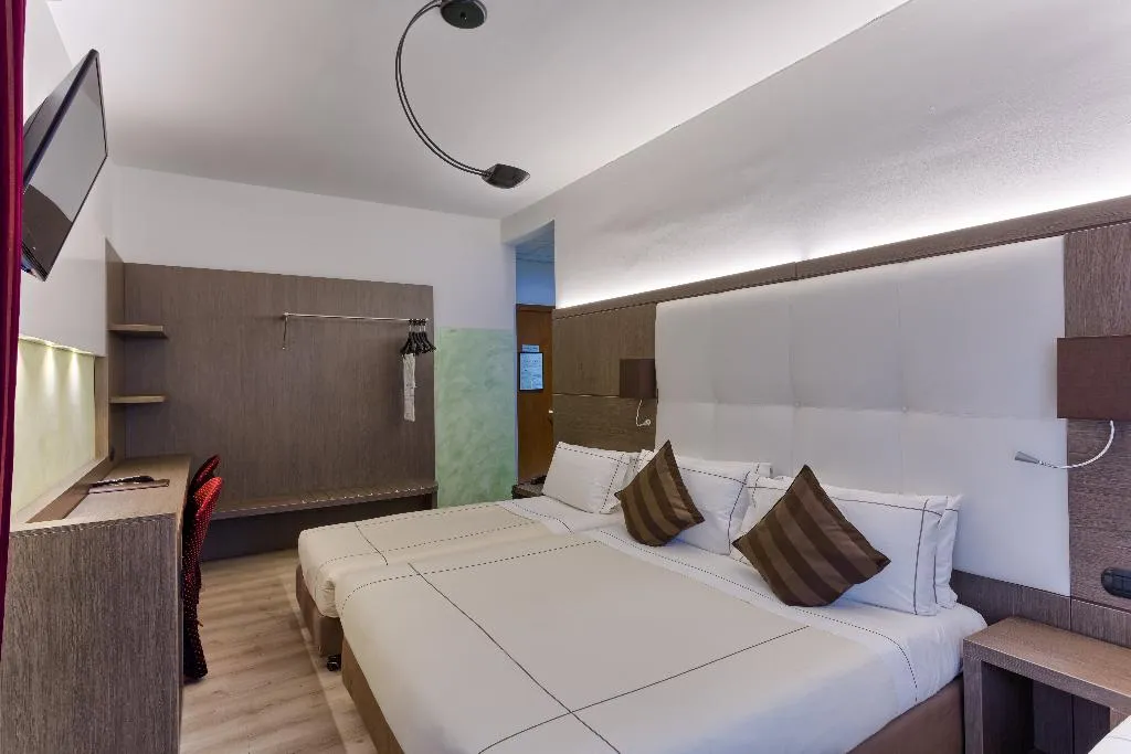 QUADRUPLE STANDARD Room, Agape Hotel AA Hotels, Milan