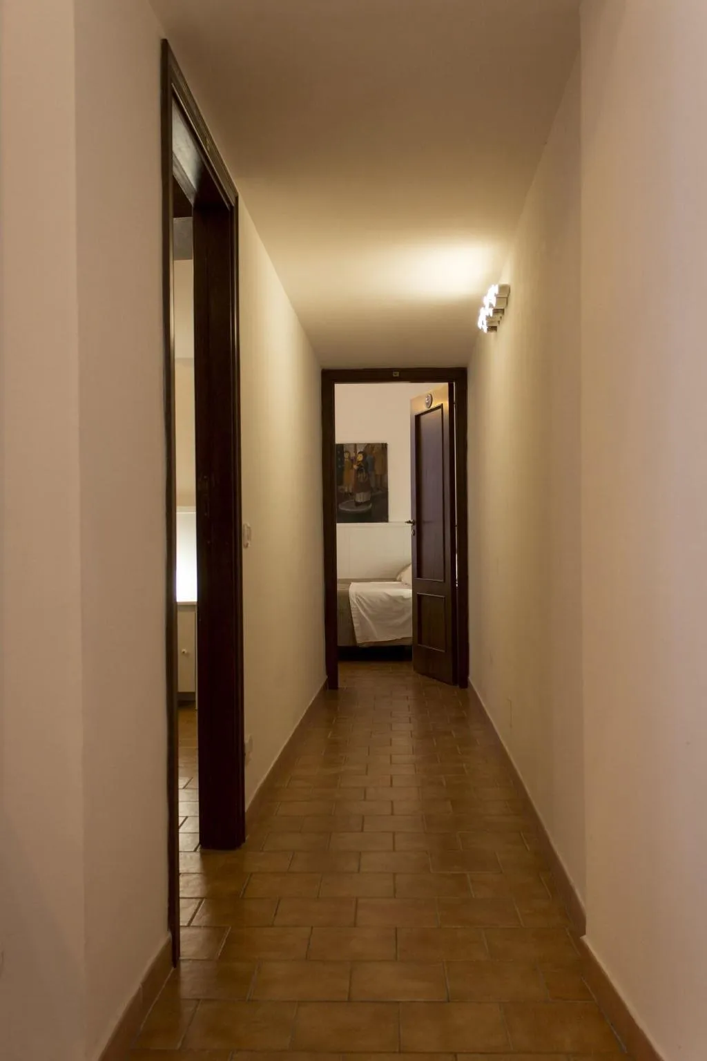 Lobby, Sui Tetti Di Napoli, Naples