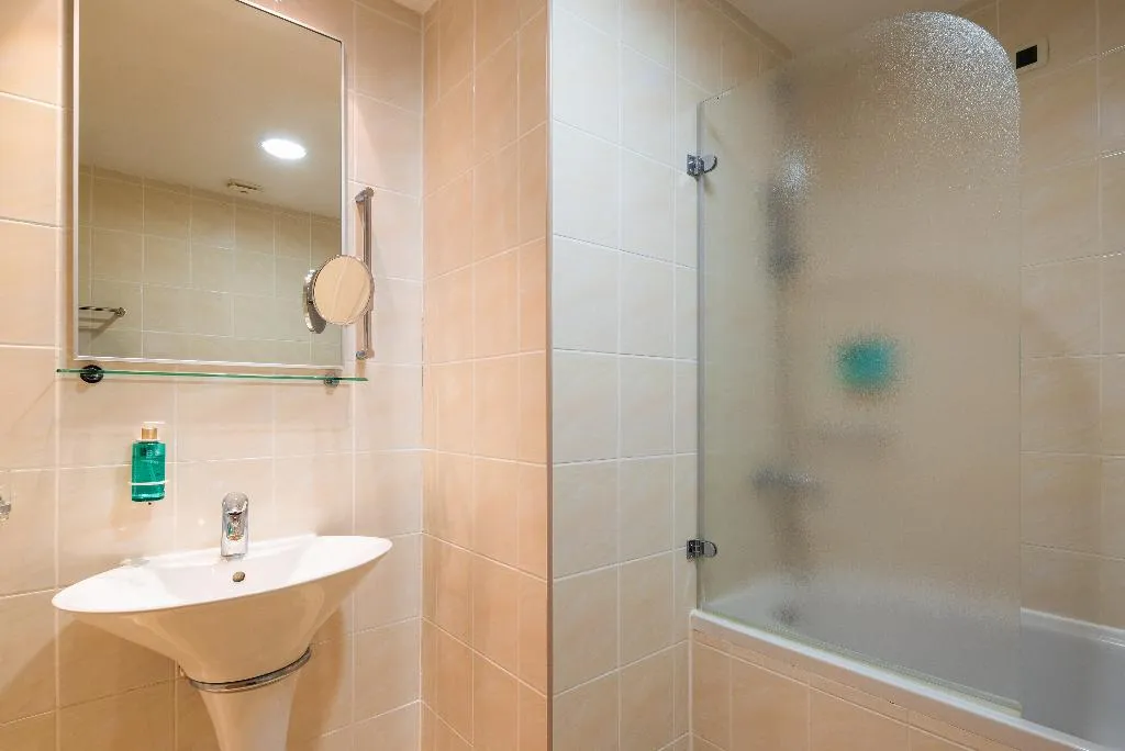 SINGLE STANDARD Room, Aminess Vival Grand Azur Hotel, Dubrovnik
