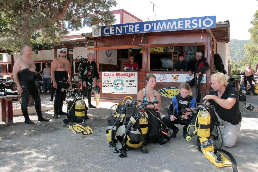 Sports and Entertainment, Cala Montjoi, Costa Brava