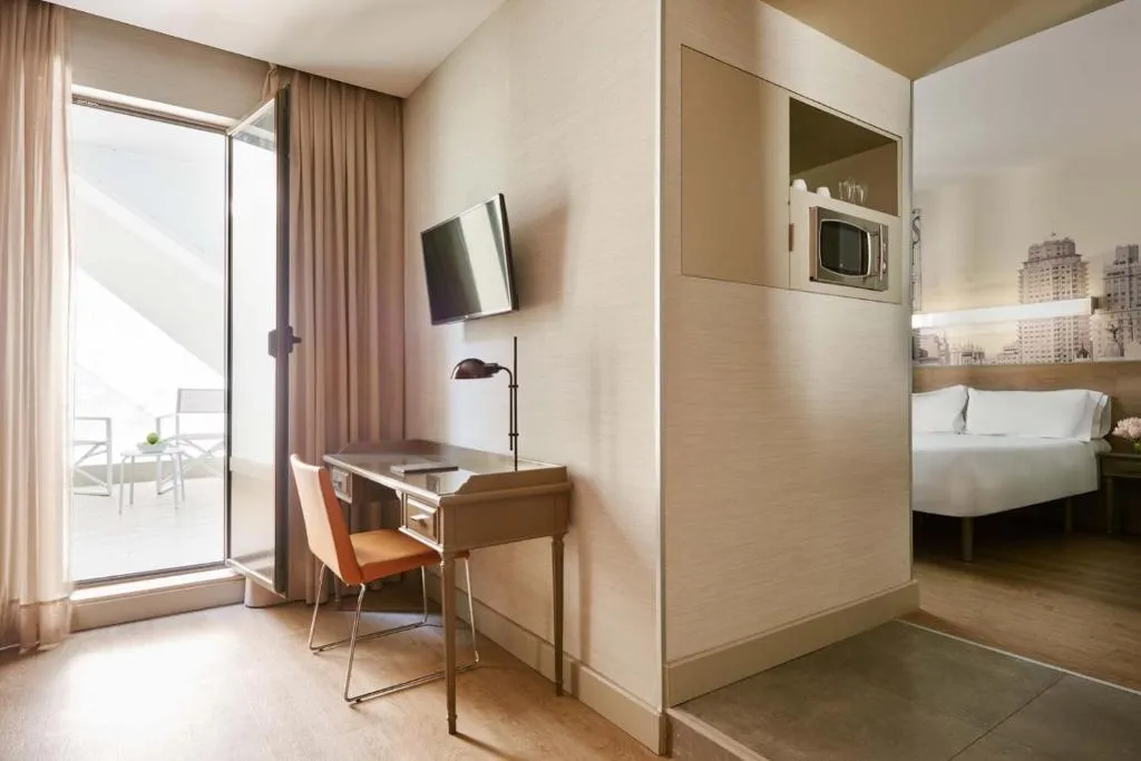 SUITE STANDARD Room, Regente, Madrid