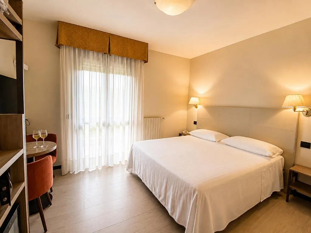 DOUBLE SUPERIOR Room, Spa Hotel Parigi 2, Milan