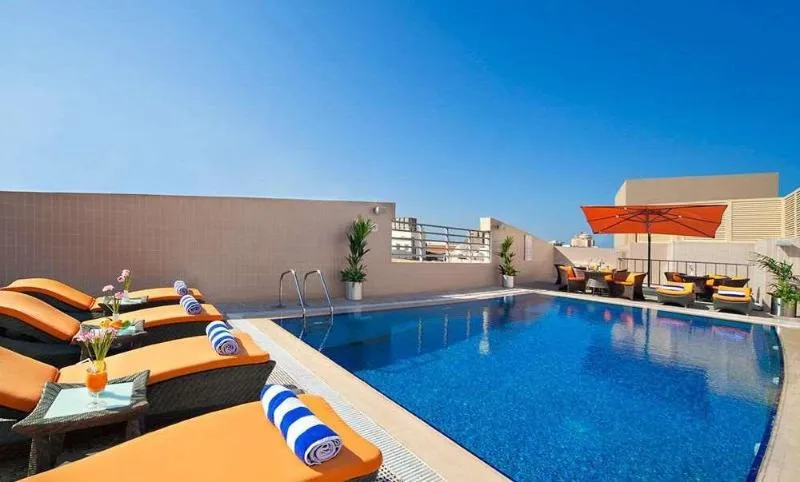 Pool, Landmark Hotel Baniyas, Dubai