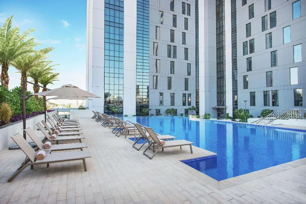 Pool, Hampton by Hilton Dubai Airport, Dubai