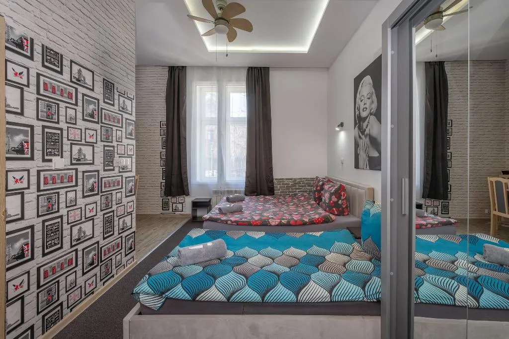 TRIPLE STANDARD Room, 70s Guest room, Krakow