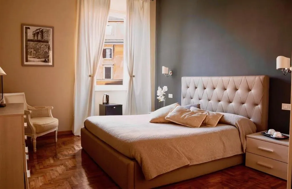 Room, San Vito Suites, Naples
