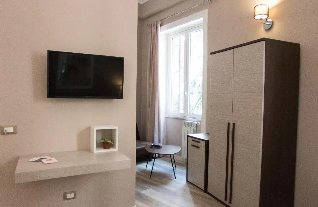 Room, Bagnasco 18, Palermo