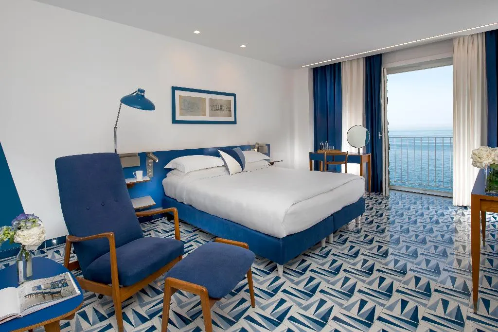 DOUBLE SUPERIOR Room, Parco Dei Principi, Naples