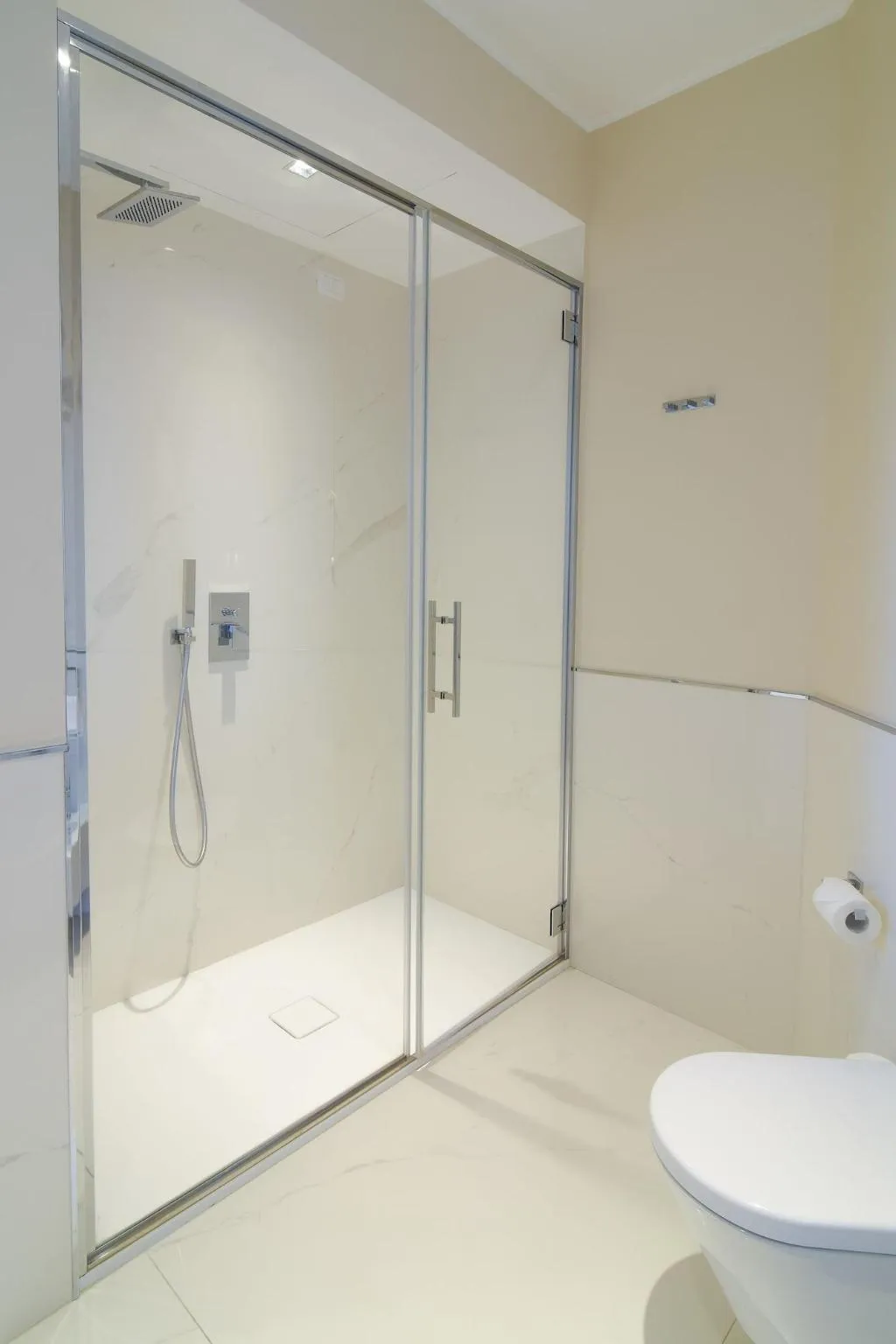 Room, Luxury Suite Milano Duomo, Milan