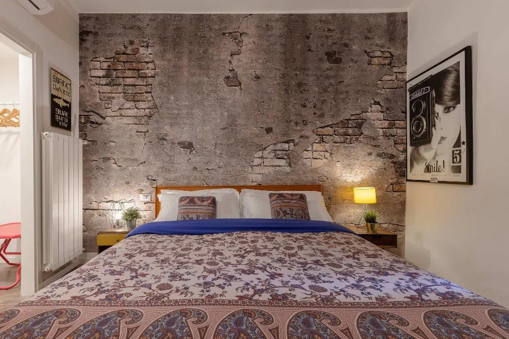 Room, Code Rooms, Florence