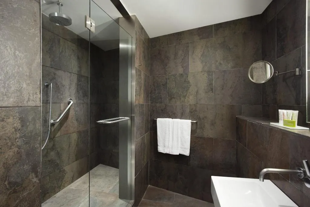 TWIN PREMIUM Room, Le Meridien Barcelona, Barcelona