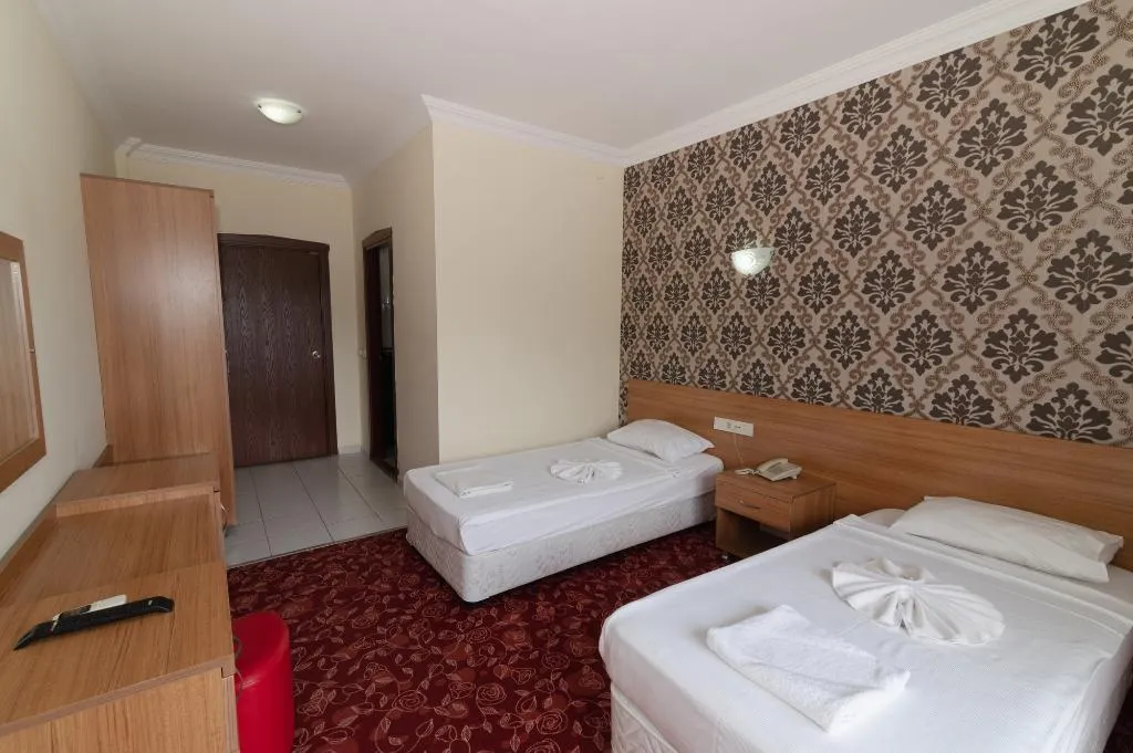 Double or Twin STANDARD Room, Grand Hotel Deri̇n, Antalya