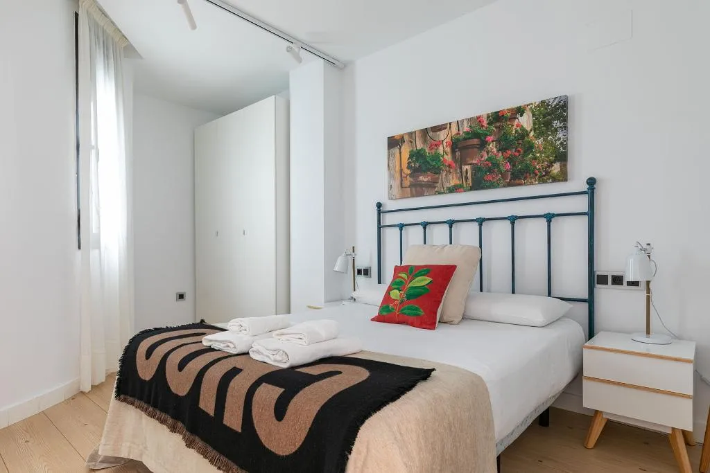 APARTMENT DUPLEX Room, Holiday Rentals Tempa Museo, Seville