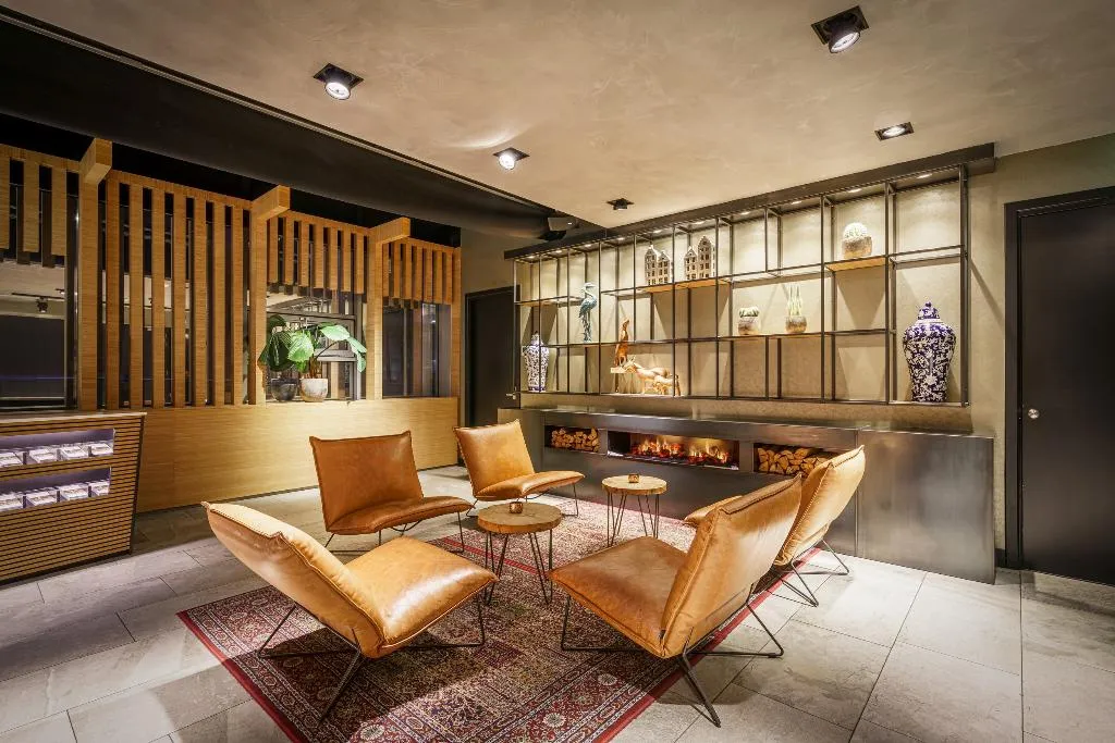 Lobby, Mercure Hotel Amsterdam Sloterdijk Station, Amsterdam