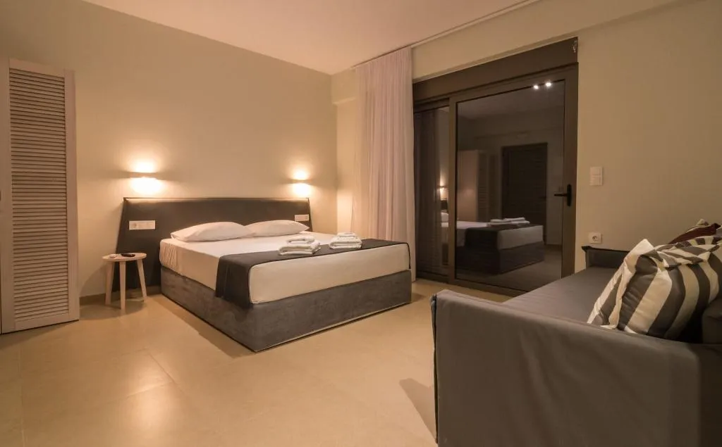 Room, Blue Horizon, Crete