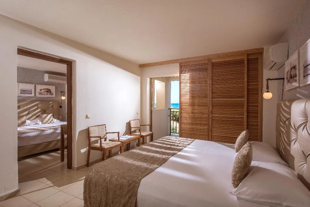 FAMILY ROOM TWO BEDROOMS Room, Bella Beach, Crete