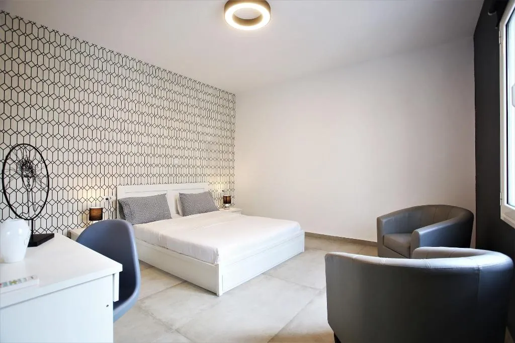 Room, Gk Athens, Athens