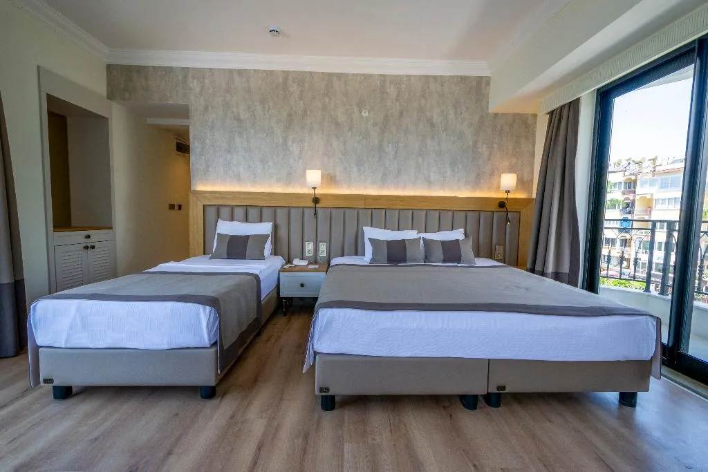 TRIPLE PREMIUM SUPERIOR Room, De Manor Boutique Adult Only +16  Age, Antalya