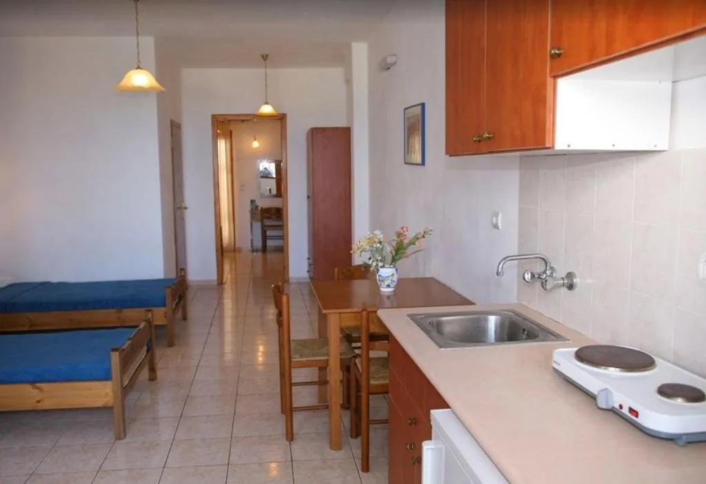 Room, Elgoni Apartments, Crete