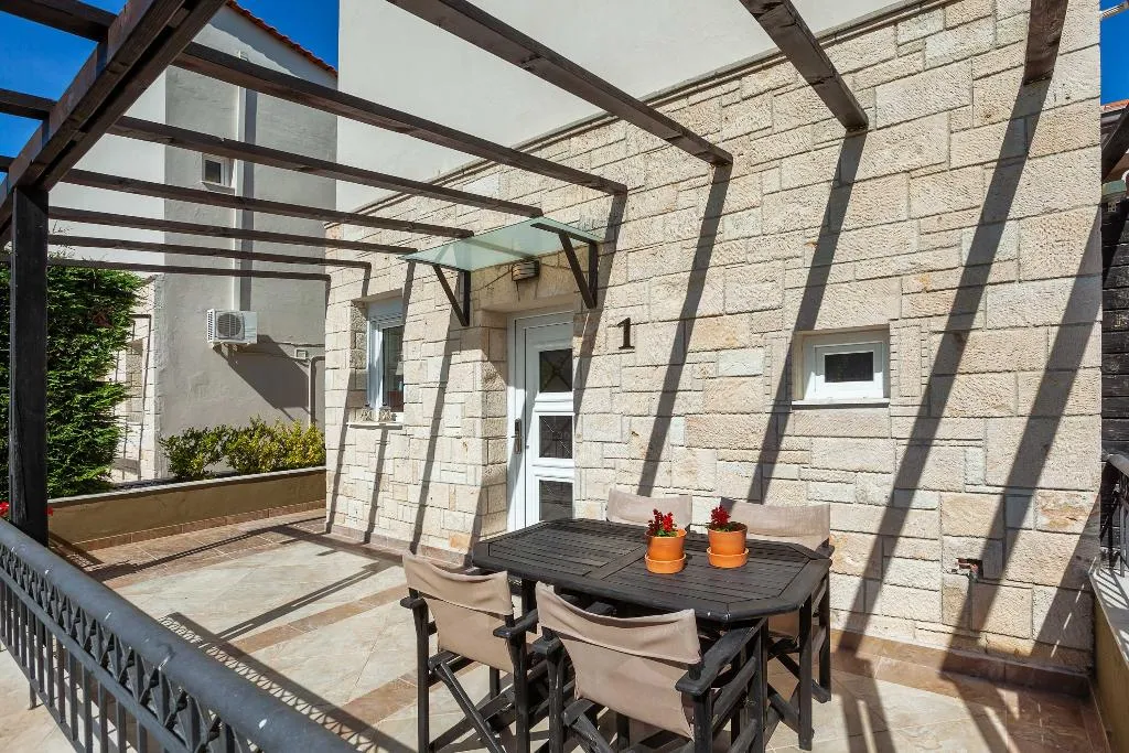 VILLA THREE BEDROOMS WITH PRIVATE POOL Room, Sunny Villas and Spa, Halkidiki