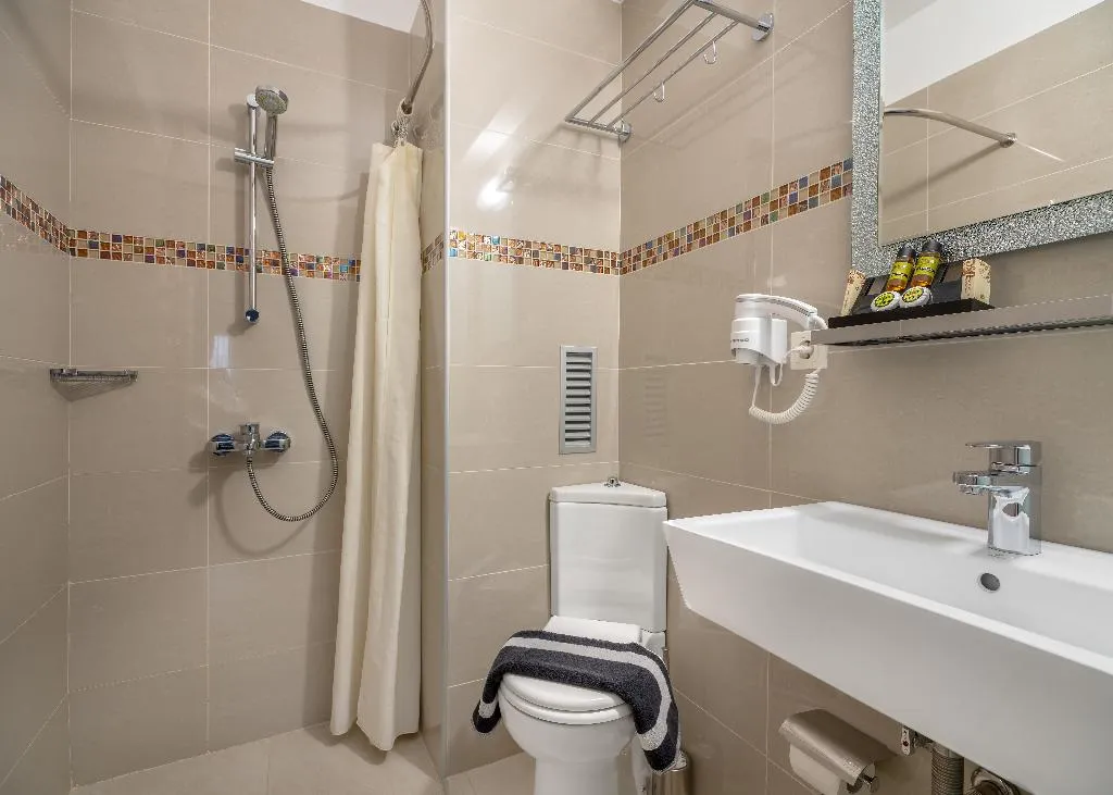 Double or Twin STANDARD Room, Attalos Hotel, Athens