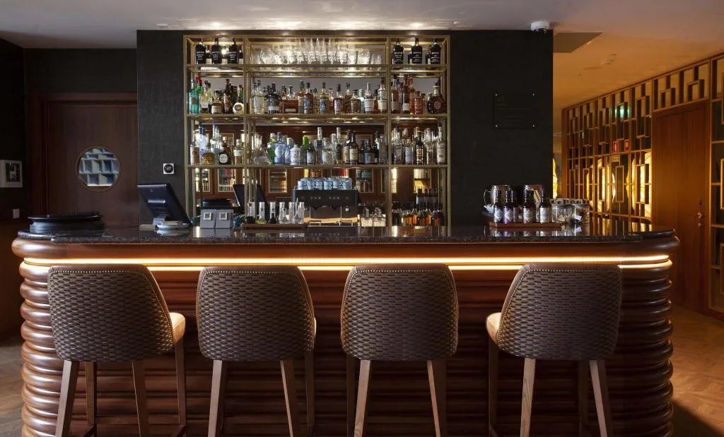 Bar, Wine & Books Porto Hotel, Porto
