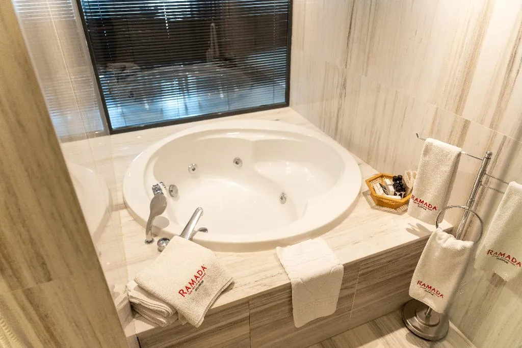 DOUBLE DELUXE WITH JACUZZI Room, Ramada Resort by Wyndham Bodrum, Bodrum