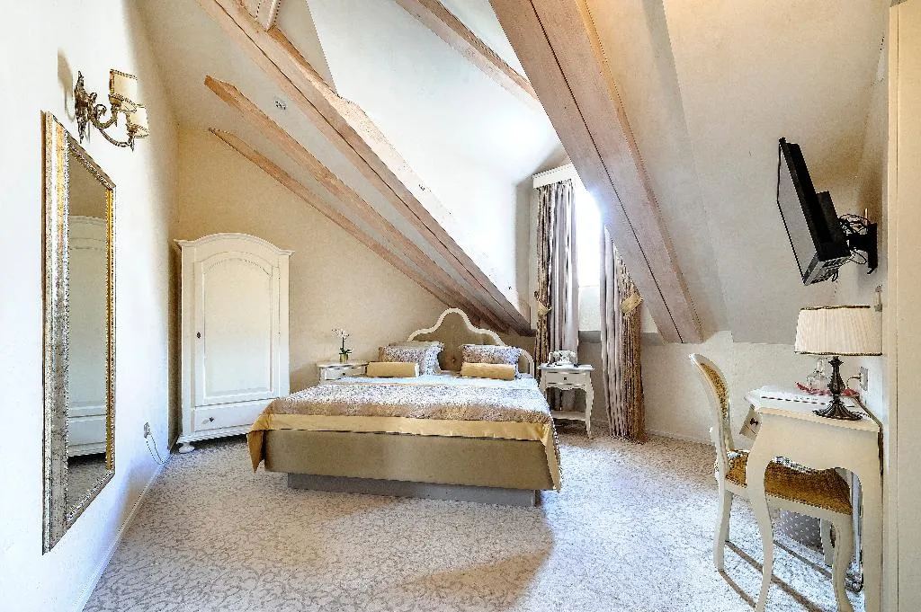 DOUBLE STANDARD Room, Heritage Hotel Life Palace, Split
