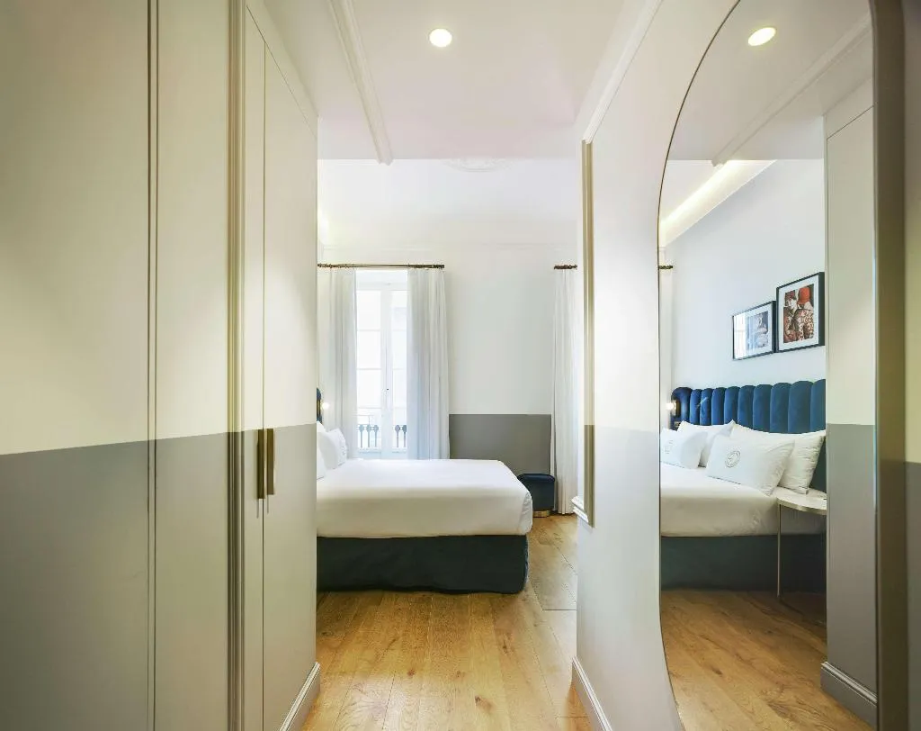 Room PARTIAL SEA VIEW Room, Casa Alberola Alicante, Curio Collection By Hilton, Costa Blanca