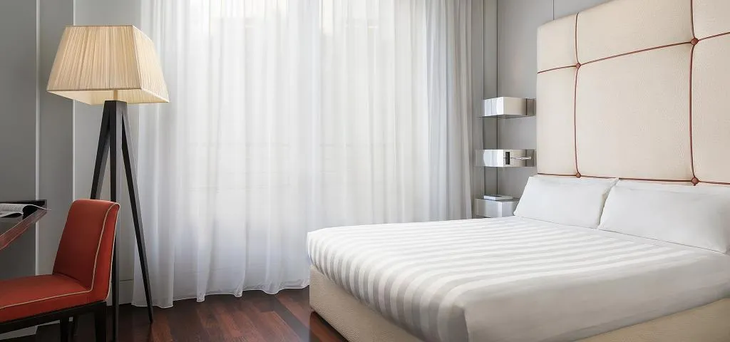 DOUBLE SINGLE USE STANDARD Room, Sina The Gray, Milan