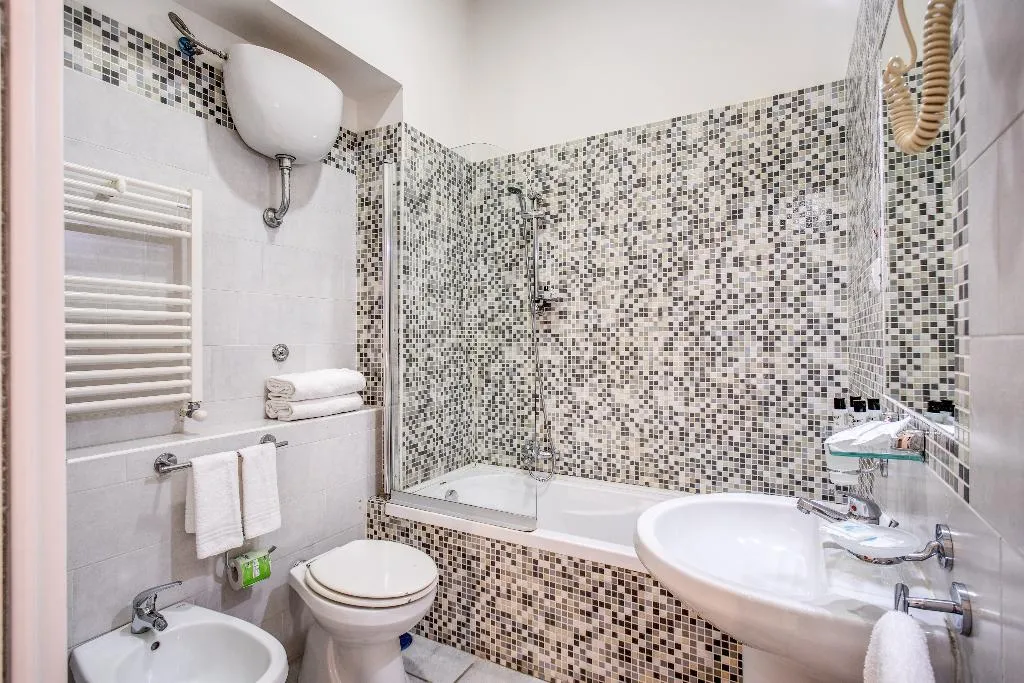 TRIPLE STANDARD Room, Napoli'S Gold, Naples