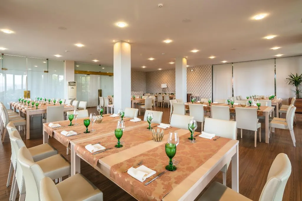 Sports and Entertainment, Forte Sao Francisco Hotel, Porto