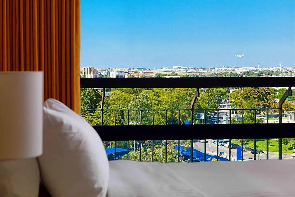 Room, Marriott Hotel Lisbon, Lisbon