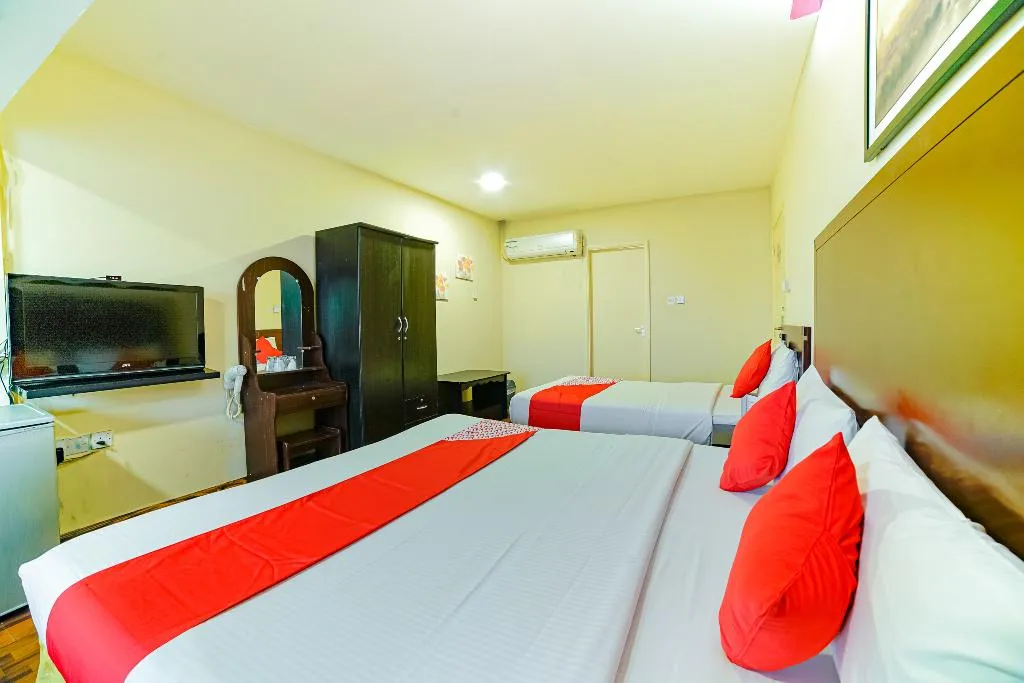 TRIPLE STANDARD Room, 394 Dana Al Buhaira Beach Hotel, Dubai