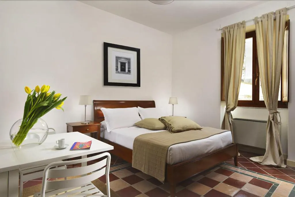 Room, Roma Resort Termini, Naples